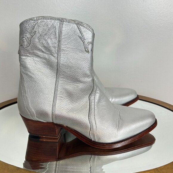 FREE PEOPLE New Frontier Western Bootie in Silver Leather Size 8US / 38EU - Picture 6 of 12